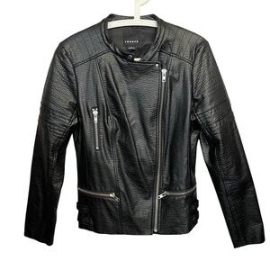 Trouve faux pebbled leather moto jacket black size large